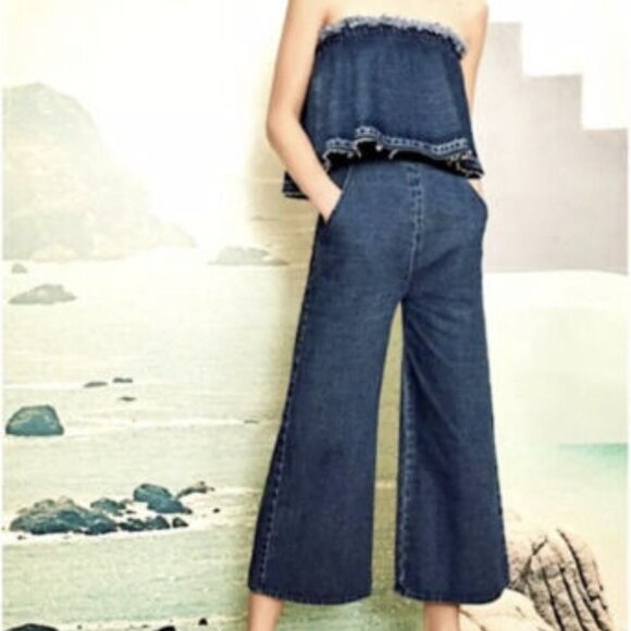 JOA Los Angeles Blue Wide Leg Cropped Strapless Denim Jumpsuit Size M Frayed Hem - Picture 1 of 3
